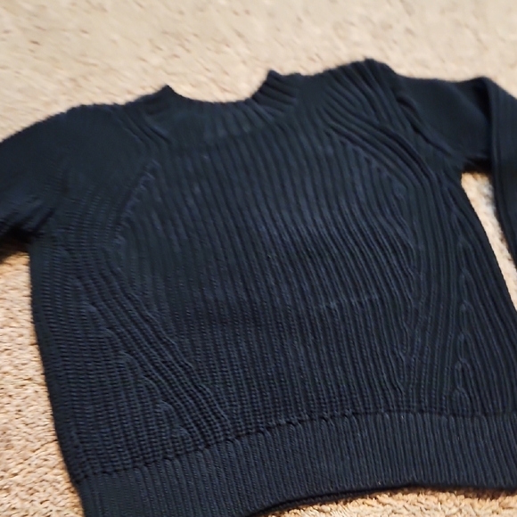Everlane Textured Cotton Crew Sweater - Picture 7 of 13